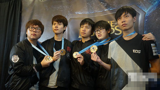Hanwha Life Esports 击败 DRX ， DN Freecs 在 LCK 2025 赛季取得首场胜利